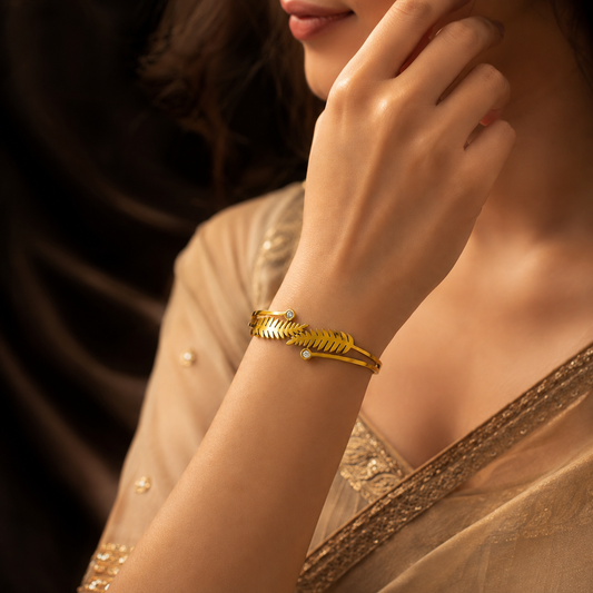 Leaf Stone Gold Bracelet