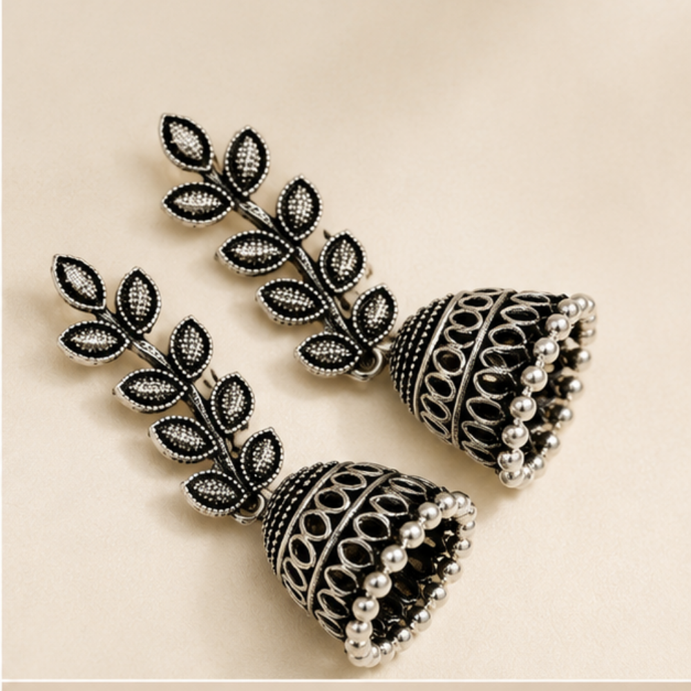 Rhythm Leaf Silver Earrings