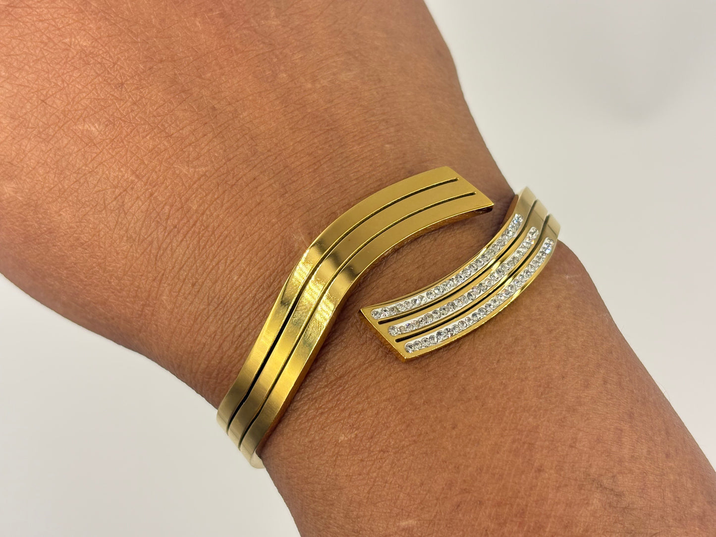 Curve Open Cuff Adjustable Bracelet