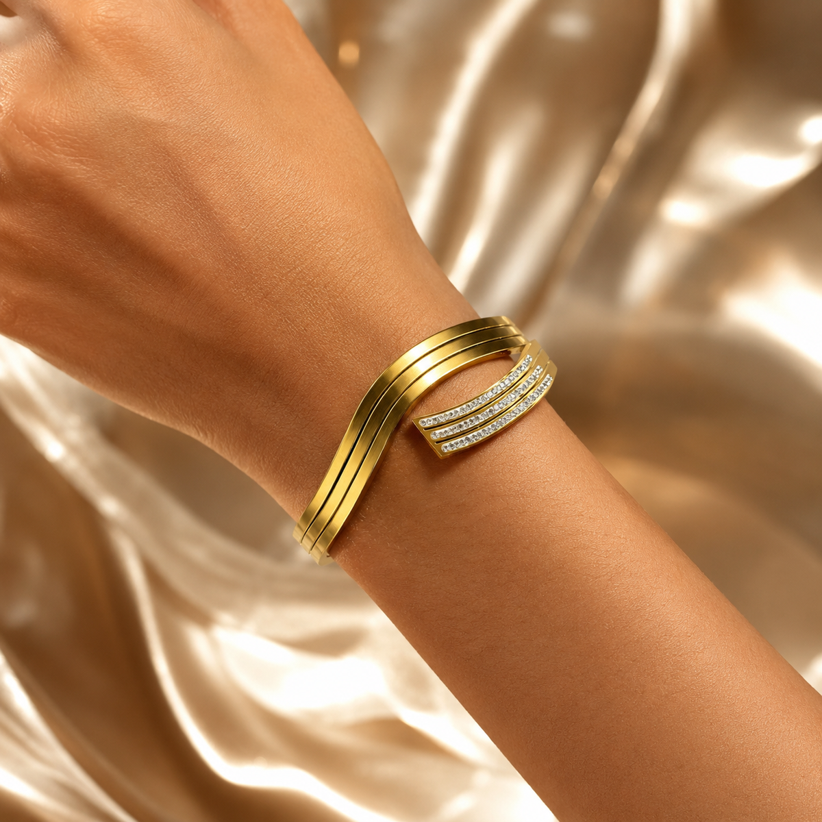 Curve Open Cuff Bracelet