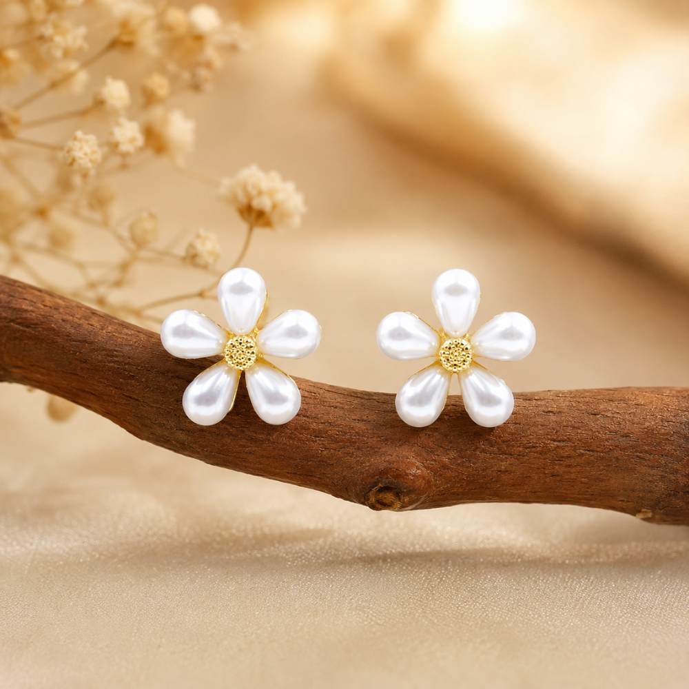 Daisy Pearl Earrings