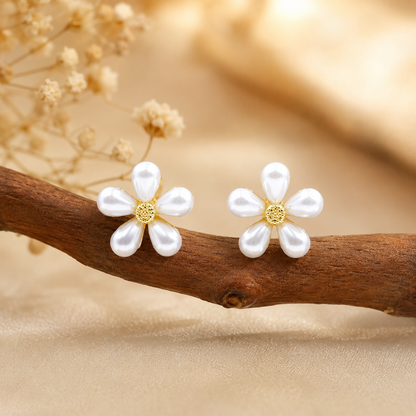 Daisy Pearl Earrings