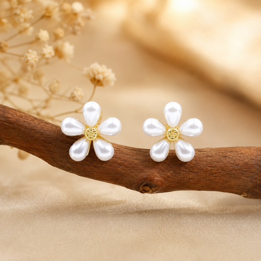 Daisy Pearl Earrings