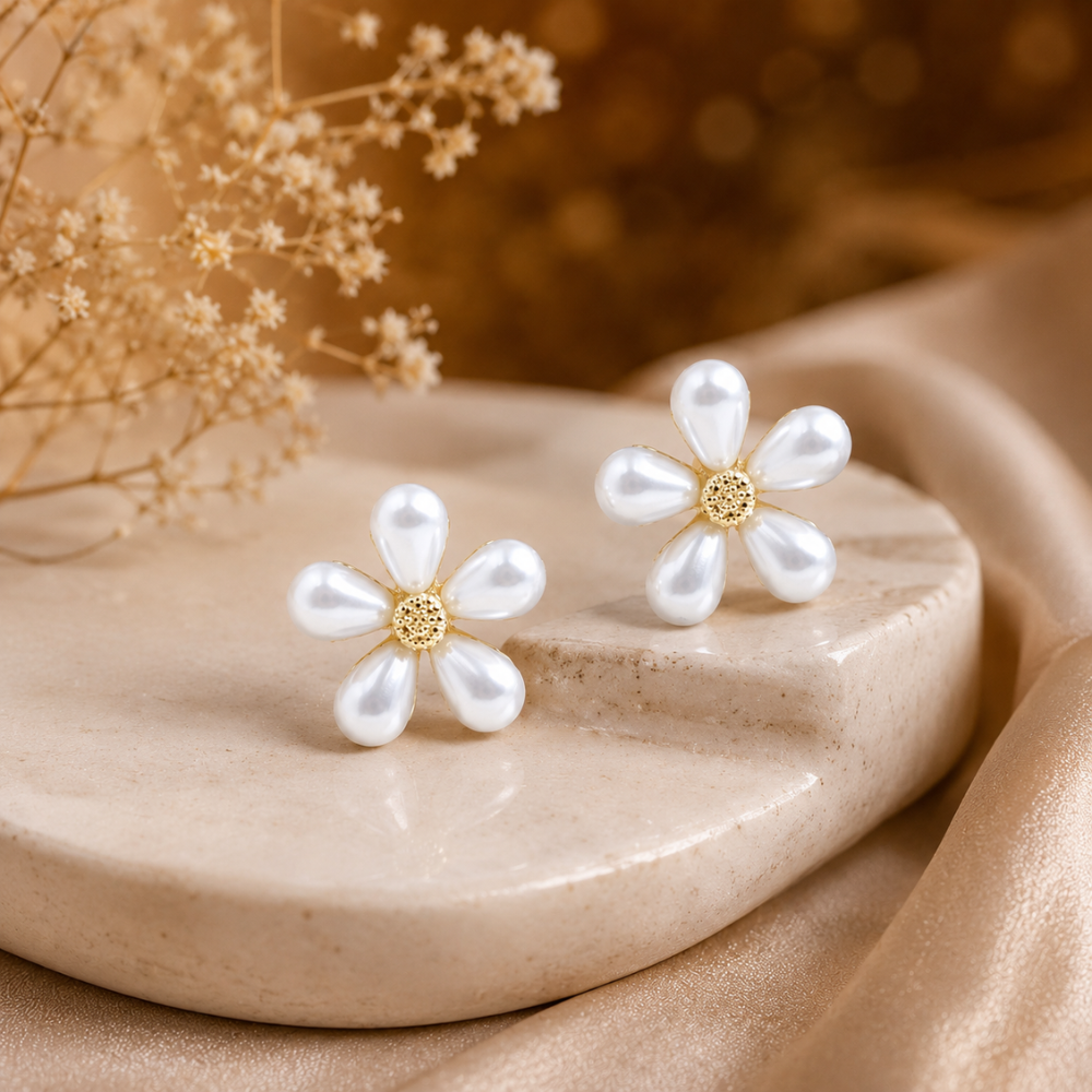 Daisy Pearl Earrings