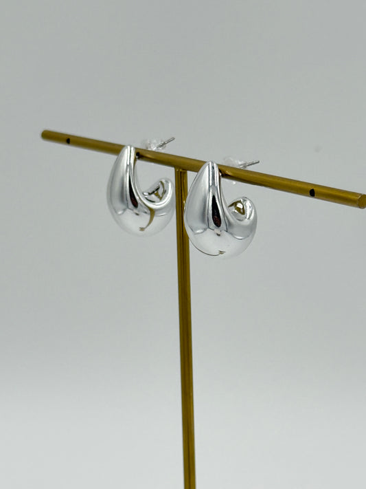 Ovisha Silver Twist Stud Earrings