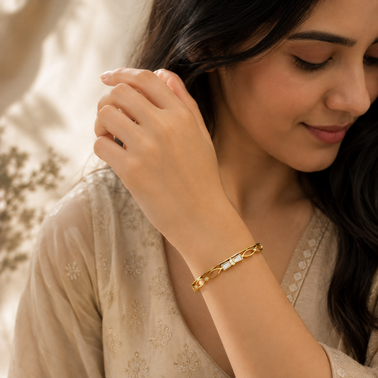 Lucky Gold Bracelet