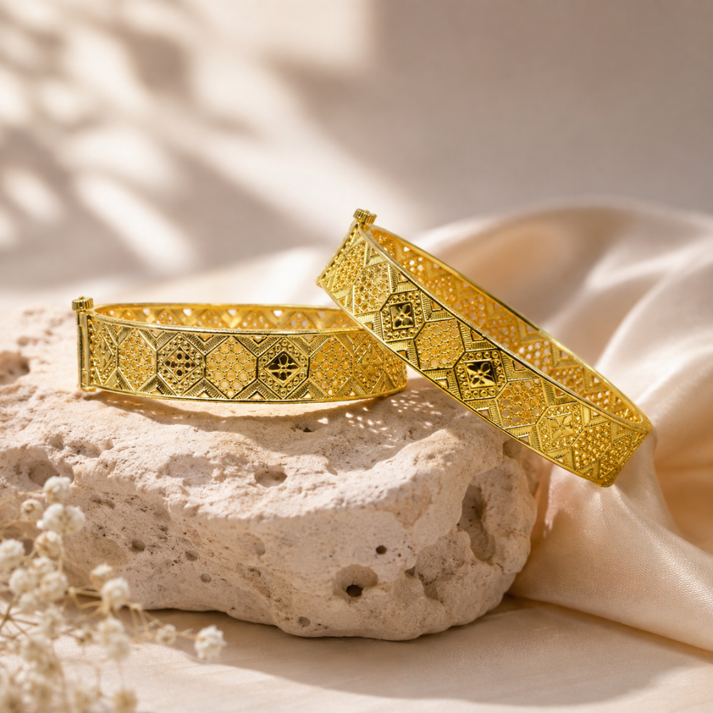 Maharani Gold Bangles  (Set of 2)