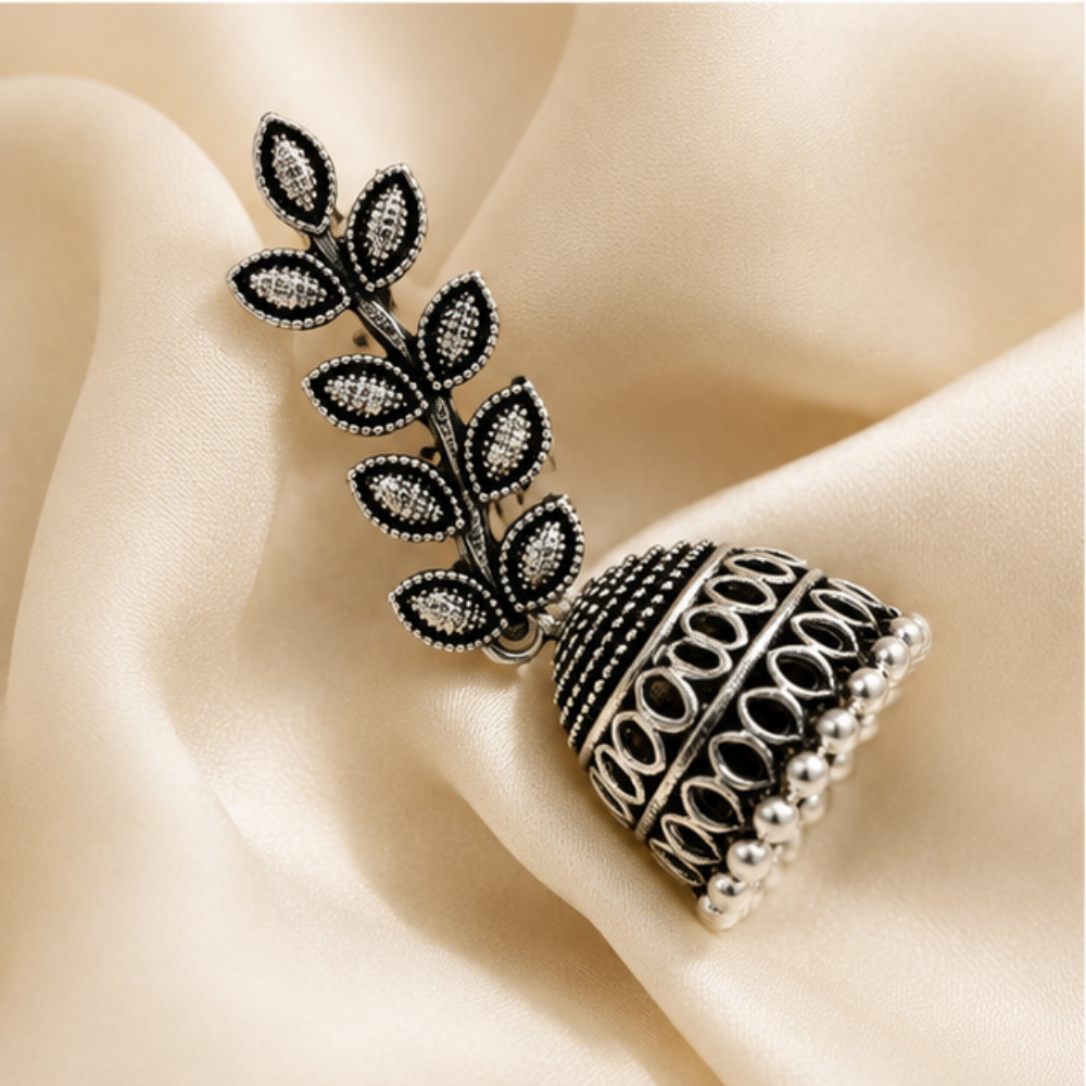 Rhythm Leaf Silver Earrings