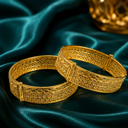 Royal Filigree Clasp Gold Bangles (set of 2)