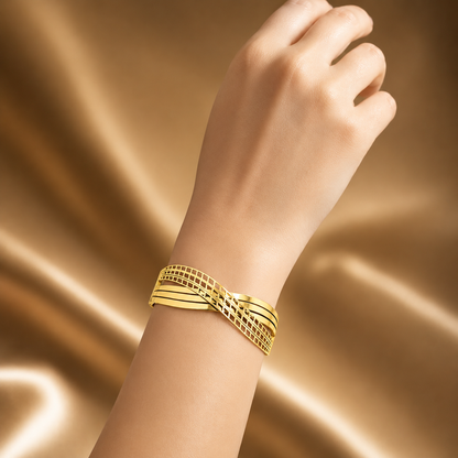 Zack Wave Gold Kara Bracelet